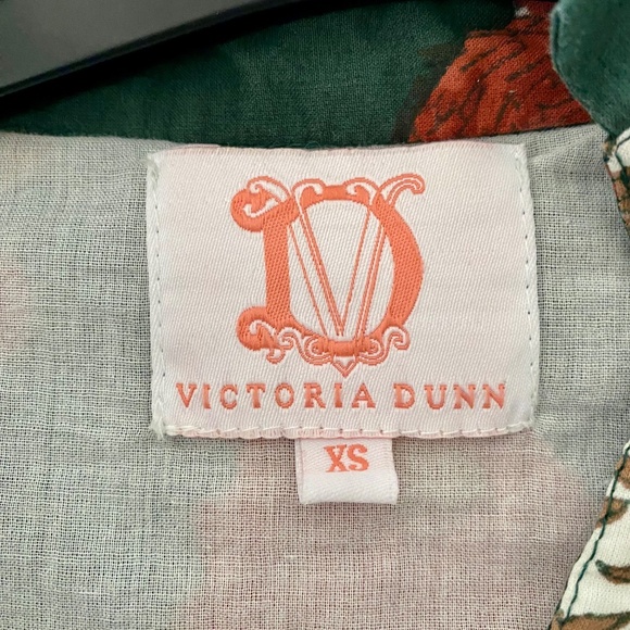 Forest Green Marigold Print Tunic Top - Picture 4 of 4